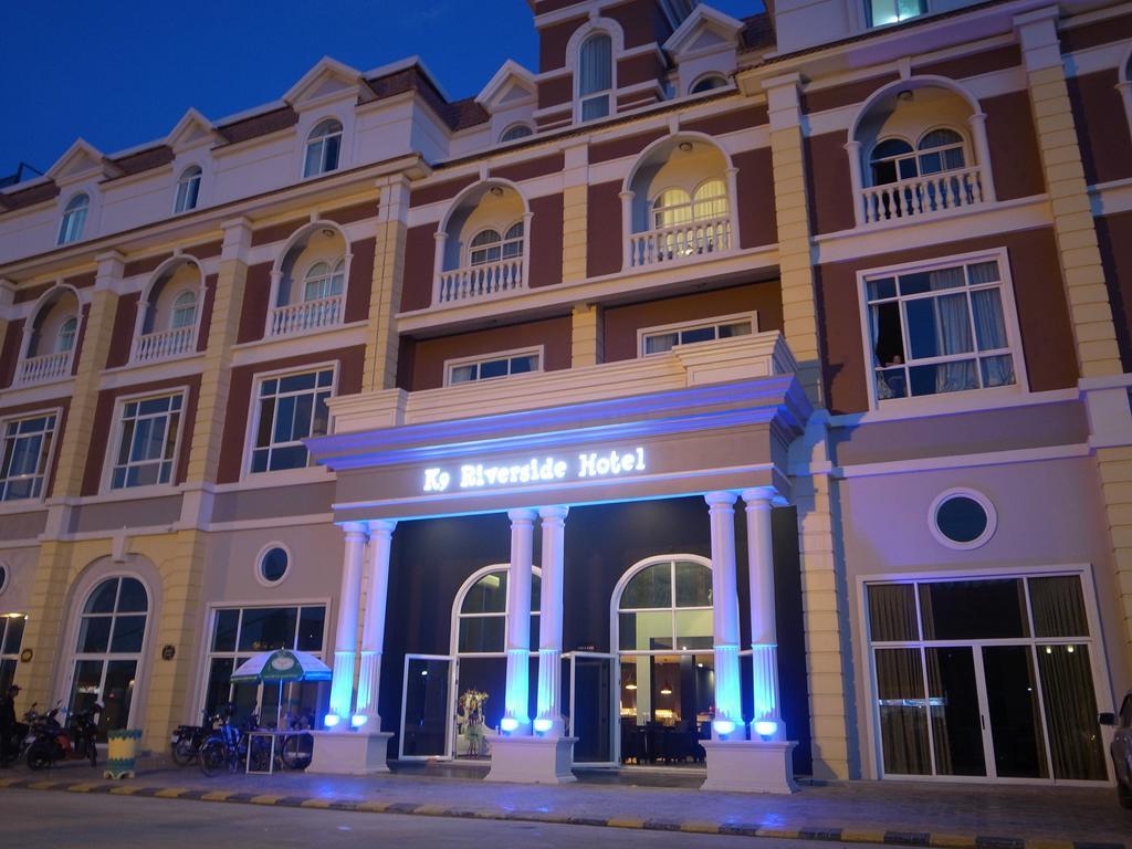 K9 Riverside Hotel Phnom Penh Esterno foto