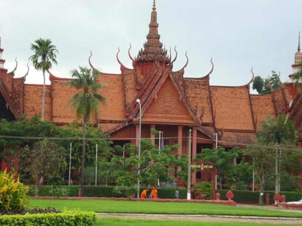 K9 Riverside Hotel Phnom Penh Esterno foto